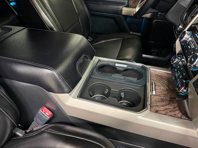 2019 Ford F-250 Super Duty Lariat 4x4 4dr Crew Cab 6.8 ft. SB Pickup | Houston, TX | Houston Auto Credit