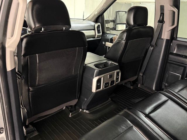 2019 Ford F-250 Super Duty Lariat 4x4 4dr Crew Cab 6.8 ft. SB Pickup | Houston, TX | Houston Auto Credit