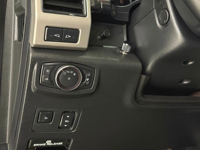 2019 Ford F-250 Super Duty Lariat 4x4 4dr Crew Cab 6.8 ft. SB Pickup | Houston, TX | Houston Auto Credit