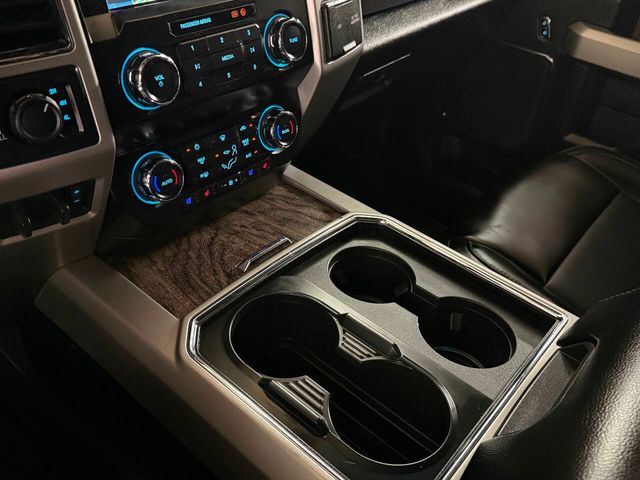 2019 Ford F-250 Super Duty Lariat 4x4 4dr Crew Cab 6.8 ft. SB Pickup | Houston, TX | Houston Auto Credit