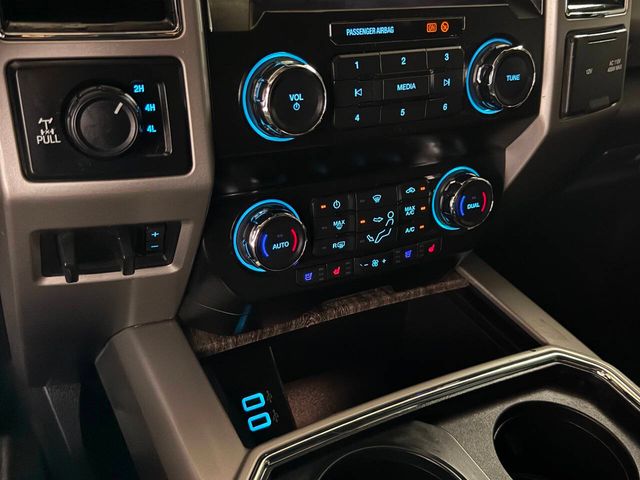 2019 Ford F-250 Super Duty Lariat 4x4 4dr Crew Cab 6.8 ft. SB Pickup | Houston, TX | Houston Auto Credit