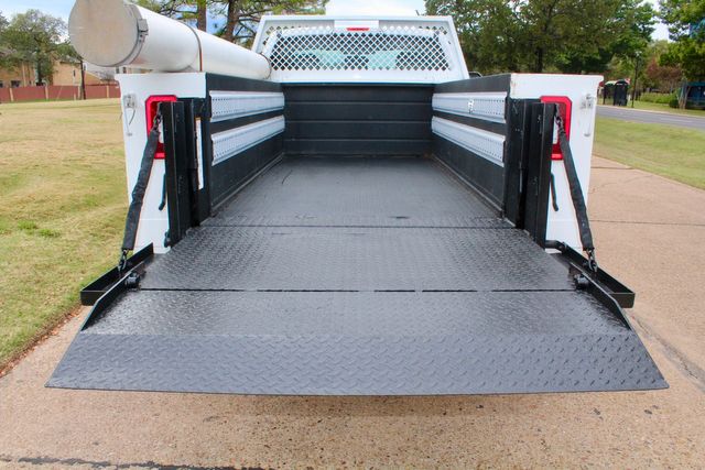 2019 Ford F-250 Super Duty Service Utility Contractor Truck With Power LiftGate | Irving, Texas | Lonestar Automart Inc. 2019 Ford F-250 Super Duty Service Utility Contractor Truck With Power LiftGate | Irving, Texas | Lonestar Automart Inc.