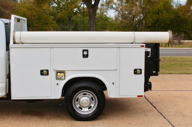 2019 Ford F-250 Super Duty Service Utility Contractor Truck With Power LiftGate | Irving, Texas | Lonestar Automart Inc. 2019 Ford F-250 Super Duty Service Utility Contractor Truck With Power LiftGate | Irving, Texas | Lonestar Automart Inc.