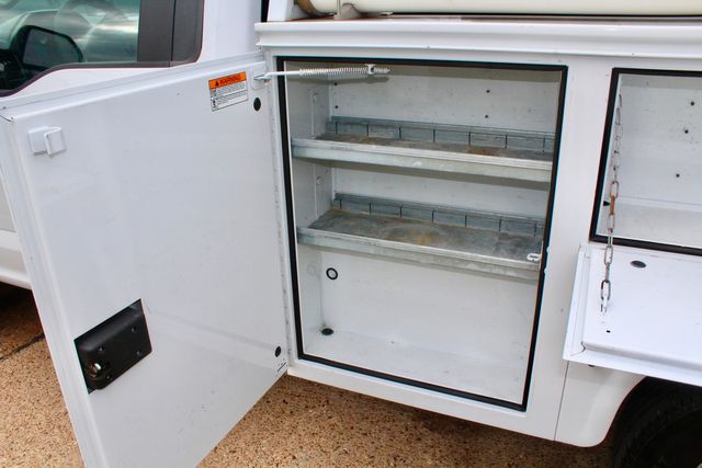 2019 Ford F-250 Super Duty Service Utility Contractor Truck With Power LiftGate | Irving, Texas | Lonestar Automart Inc. 2019 Ford F-250 Super Duty Service Utility Contractor Truck With Power LiftGate | Irving, Texas | Lonestar Automart Inc.