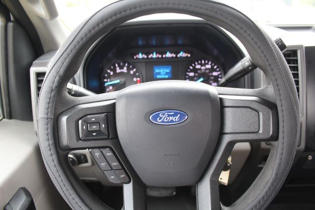 2019 Ford F-250 Super Duty Service Utility Contractor Truck With Power LiftGate | Irving, Texas | Lonestar Automart Inc. 2019 Ford F-250 Super Duty Service Utility Contractor Truck With Power LiftGate | Irving, Texas | Lonestar Automart Inc.