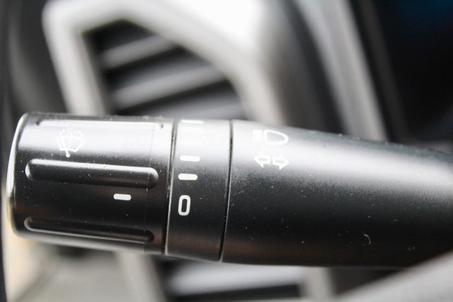 2019 Ford F-250 Super Duty Service Utility Contractor Truck With Power LiftGate | Irving, Texas | Lonestar Automart Inc. 2019 Ford F-250 Super Duty Service Utility Contractor Truck With Power LiftGate | Irving, Texas | Lonestar Automart Inc.