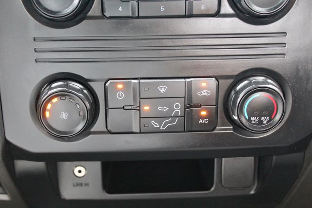 2019 Ford F-250 Super Duty Service Utility Contractor Truck With Power LiftGate | Irving, Texas | Lonestar Automart Inc. 2019 Ford F-250 Super Duty Service Utility Contractor Truck With Power LiftGate | Irving, Texas | Lonestar Automart Inc.