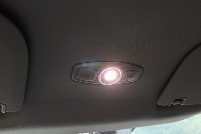 2019 Ford F-250 Super Duty Service Utility Contractor Truck With Power LiftGate | Irving, Texas | Lonestar Automart Inc. 2019 Ford F-250 Super Duty Service Utility Contractor Truck With Power LiftGate | Irving, Texas | Lonestar Automart Inc.