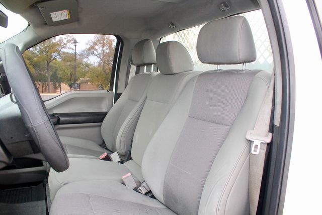 2019 Ford F-250 Super Duty Service Utility Contractor Truck With Power LiftGate | Irving, Texas | Lonestar Automart Inc. 2019 Ford F-250 Super Duty Service Utility Contractor Truck With Power LiftGate | Irving, Texas | Lonestar Automart Inc.