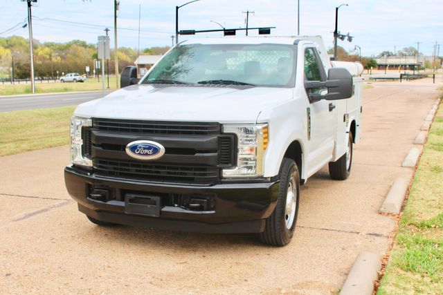 2019 Ford F-250 Super Duty Service Utility Contractor Truck With Power LiftGate | Irving, Texas | Lonestar Automart Inc. 2019 Ford F-250 Super Duty Service Utility Contractor Truck With Power LiftGate | Irving, Texas | Lonestar Automart Inc.