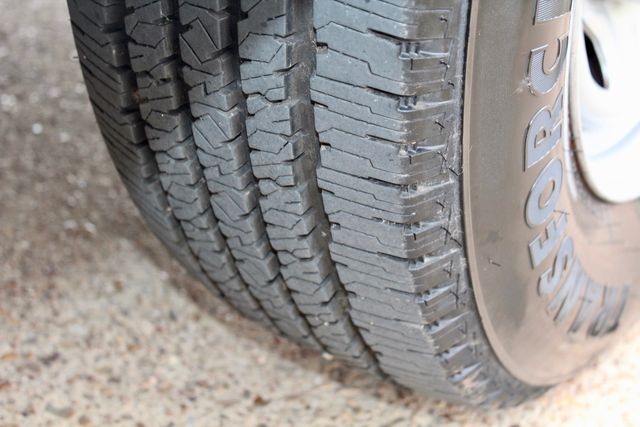 2019 Ford F-250 Super Duty Service Utility Contractor Truck With Power LiftGate | Irving, Texas | Lonestar Automart Inc. 2019 Ford F-250 Super Duty Service Utility Contractor Truck With Power LiftGate | Irving, Texas | Lonestar Automart Inc.