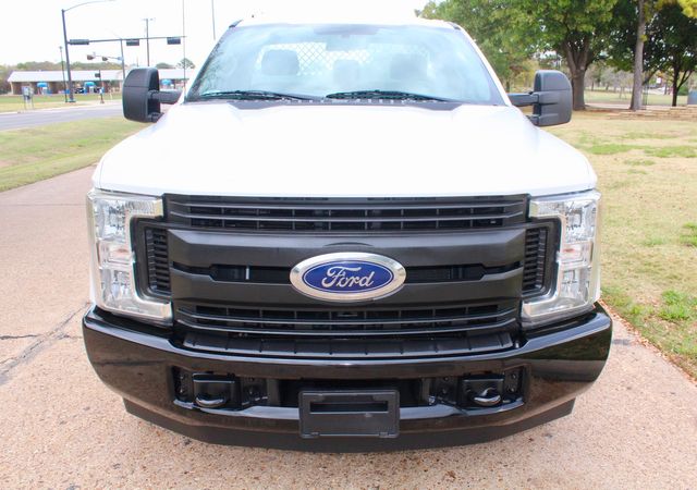 2019 Ford F-250 Super Duty Service Utility Contractor Truck With Power LiftGate | Irving, Texas | Lonestar Automart Inc. 2019 Ford F-250 Super Duty Service Utility Contractor Truck With Power LiftGate | Irving, Texas | Lonestar Automart Inc.