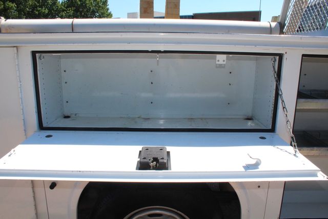 2019 Ford F-250 Super Duty Utility Service Truck With Power LiftGate | Irving, Texas | Lonestar Automart Inc. 2019 Ford F-250 Super Duty Utility Service Truck With Power LiftGate | Irving, Texas | Lonestar Automart Inc.