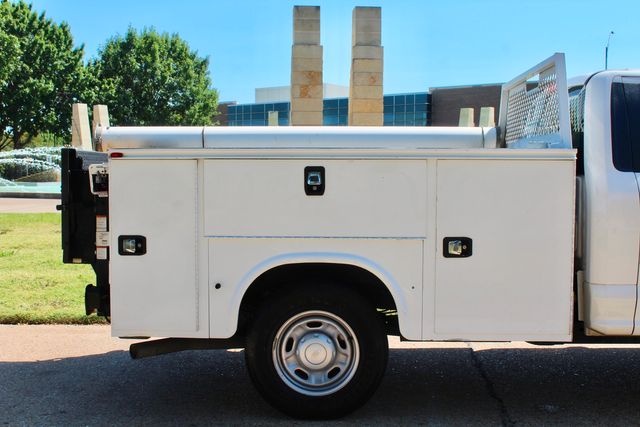 2019 Ford F-250 Super Duty Utility Service Truck With Power LiftGate | Irving, Texas | Lonestar Automart Inc. 2019 Ford F-250 Super Duty Utility Service Truck With Power LiftGate | Irving, Texas | Lonestar Automart Inc.