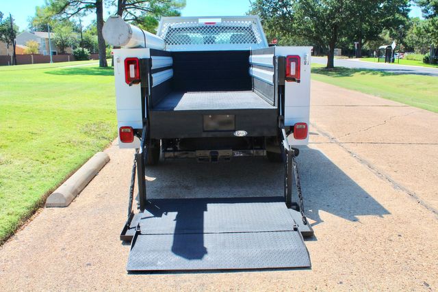 2019 Ford F-250 Super Duty Utility Service Truck With Power LiftGate | Irving, Texas | Lonestar Automart Inc. 2019 Ford F-250 Super Duty Utility Service Truck With Power LiftGate | Irving, Texas | Lonestar Automart Inc.