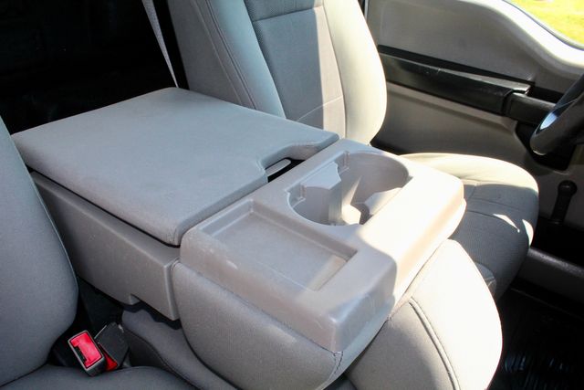 2019 Ford F-250 Super Duty Utility Service Truck With Power LiftGate | Irving, Texas | Lonestar Automart Inc. 2019 Ford F-250 Super Duty Utility Service Truck With Power LiftGate | Irving, Texas | Lonestar Automart Inc.