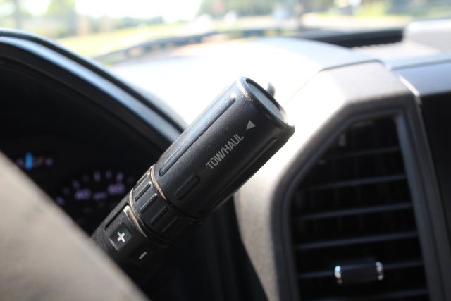 2019 Ford F-250 Super Duty Utility Service Truck With Power LiftGate | Irving, Texas | Lonestar Automart Inc. 2019 Ford F-250 Super Duty Utility Service Truck With Power LiftGate | Irving, Texas | Lonestar Automart Inc.