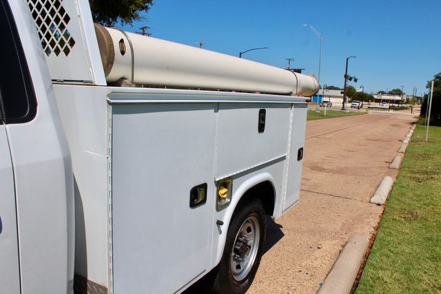 2019 Ford F-250 Super Duty Utility Service Truck With Power LiftGate | Irving, Texas | Lonestar Automart Inc. 2019 Ford F-250 Super Duty Utility Service Truck With Power LiftGate | Irving, Texas | Lonestar Automart Inc.
