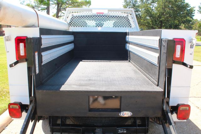 2019 Ford F-250 Super Duty Utility Service Truck With Power LiftGate | Irving, Texas | Lonestar Automart Inc. 2019 Ford F-250 Super Duty Utility Service Truck With Power LiftGate | Irving, Texas | Lonestar Automart Inc.