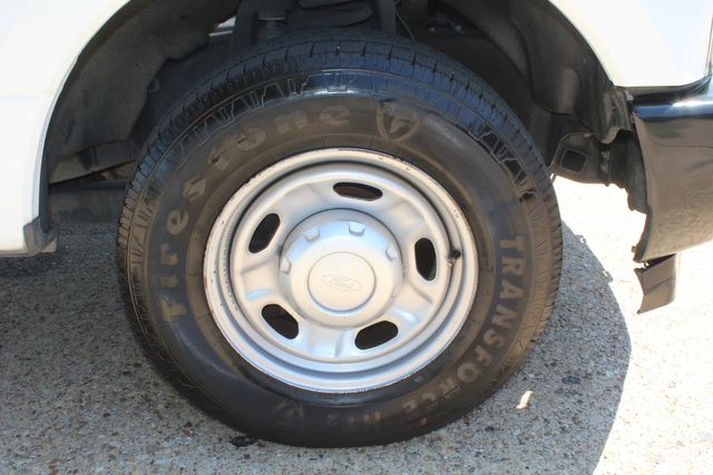 2019 Ford F-250 Super Duty Utility Service Truck With Power LiftGate | Irving, Texas | Lonestar Automart Inc. 2019 Ford F-250 Super Duty Utility Service Truck With Power LiftGate | Irving, Texas | Lonestar Automart Inc.