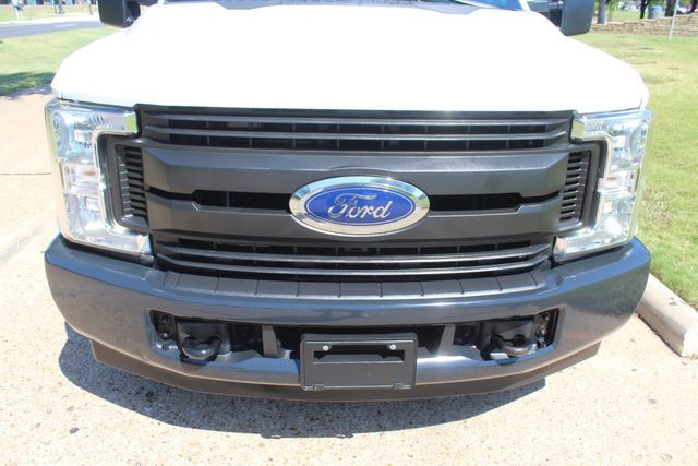 2019 Ford F-250 Super Duty Utility Service Truck With Power LiftGate | Irving, Texas | Lonestar Automart Inc. 2019 Ford F-250 Super Duty Utility Service Truck With Power LiftGate | Irving, Texas | Lonestar Automart Inc.