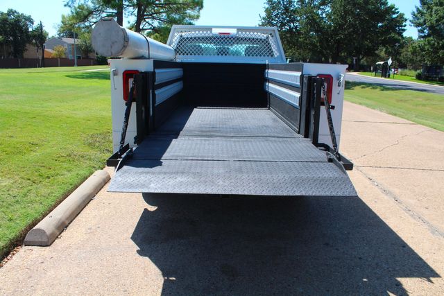 2019 Ford F-250 Super Duty Utility Service Truck With Power LiftGate | Irving, Texas | Lonestar Automart Inc. 2019 Ford F-250 Super Duty Utility Service Truck With Power LiftGate | Irving, Texas | Lonestar Automart Inc.