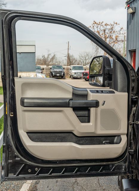 2019 Ford F-350 Super Duty XL CREW CAB STX FX4 4X4 / ONE OWNER / CLEAN CARFAX | Austin, TX | Rocky Mountain Truck Stop Austin 2019 Ford F-350 Super Duty XL CREW CAB STX FX4 4X4 / ONE OWNER / CLEAN CARFAX | Austin, TX | Rocky Mountain Truck Stop Austin