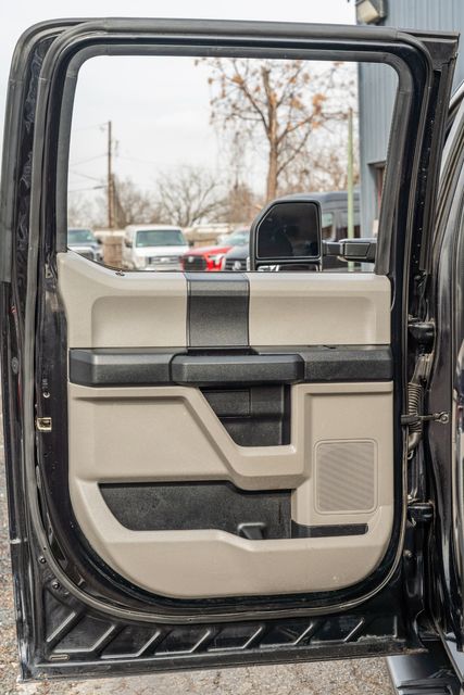 2019 Ford F-350 Super Duty XL CREW CAB STX FX4 4X4 / ONE OWNER / CLEAN CARFAX | Austin, TX | Rocky Mountain Truck Stop Austin
