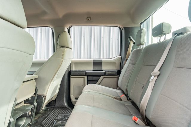 2019 Ford F-350 Super Duty XL CREW CAB STX FX4 4X4 / ONE OWNER / CLEAN CARFAX | Austin, TX | Rocky Mountain Truck Stop Austin 2019 Ford F-350 Super Duty XL CREW CAB STX FX4 4X4 / ONE OWNER / CLEAN CARFAX | Austin, TX | Rocky Mountain Truck Stop Austin