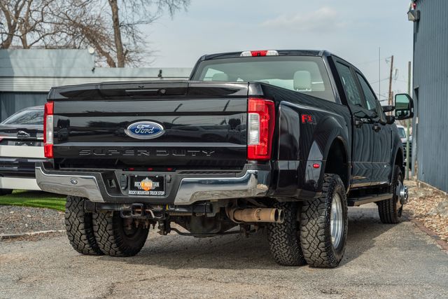 2019 Ford F-350 Super Duty XL CREW CAB STX FX4 4X4 / ONE OWNER / CLEAN CARFAX | Austin, TX | Rocky Mountain Truck Stop Austin 2019 Ford F-350 Super Duty XL CREW CAB STX FX4 4X4 / ONE OWNER / CLEAN CARFAX | Austin, TX | Rocky Mountain Truck Stop Austin