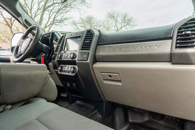 2019 Ford F-350 Super Duty XL CREW CAB STX FX4 4X4 / ONE OWNER / CLEAN CARFAX | Austin, TX | Rocky Mountain Truck Stop Austin 2019 Ford F-350 Super Duty XL CREW CAB STX FX4 4X4 / ONE OWNER / CLEAN CARFAX | Austin, TX | Rocky Mountain Truck Stop Austin