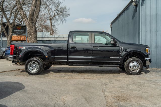 2019 Ford F-350 Super Duty XL CREW CAB STX FX4 4X4 / ONE OWNER / CLEAN CARFAX | Austin, TX | Rocky Mountain Truck Stop Austin 2019 Ford F-350 Super Duty XL CREW CAB STX FX4 4X4 / ONE OWNER / CLEAN CARFAX | Austin, TX | Rocky Mountain Truck Stop Austin