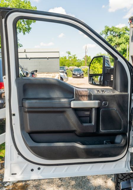 2019 Ford F-350 Super Duty Lariat ULTIMATE 4X4 SRW / CLEAN CARFAX | Austin, TX | Rocky Mountain Truck Stop Austin 2019 Ford F-350 Super Duty Lariat ULTIMATE 4X4 SRW / CLEAN CARFAX | Austin, TX | Rocky Mountain Truck Stop Austin