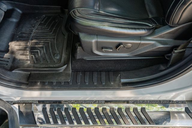 2019 Ford F-350 Super Duty Lariat ULTIMATE 4X4 SRW / CLEAN CARFAX | Dallas, TX | Rocky Mountain Truck Stop Dallas