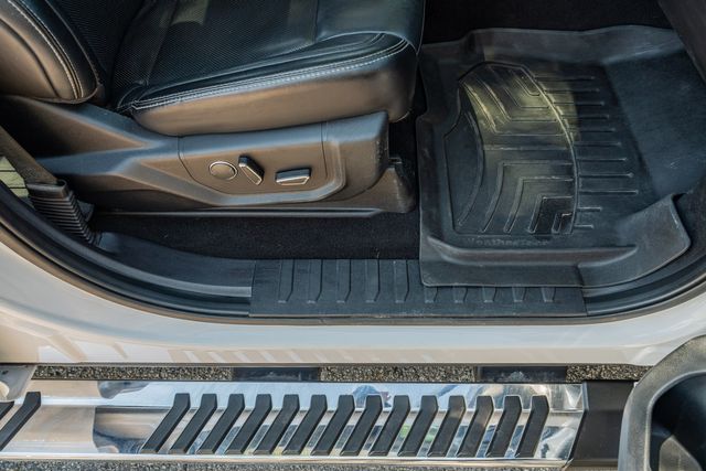 2019 Ford F-350 Super Duty Lariat ULTIMATE 4X4 SRW / CLEAN CARFAX | Dallas, TX | Rocky Mountain Truck Stop Dallas 2019 Ford F-350 Super Duty Lariat ULTIMATE 4X4 SRW / CLEAN CARFAX | Dallas, TX | Rocky Mountain Truck Stop Dallas