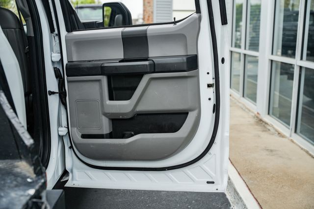 2019 Ford F-350 Super Duty XL RWD / CM FLATBED / GOOD SERVICE HISTORY | Austin, TX | Rocky Mountain Truck Stop Austin 2019 Ford F-350 Super Duty XL RWD / CM FLATBED / GOOD SERVICE HISTORY | Austin, TX | Rocky Mountain Truck Stop Austin