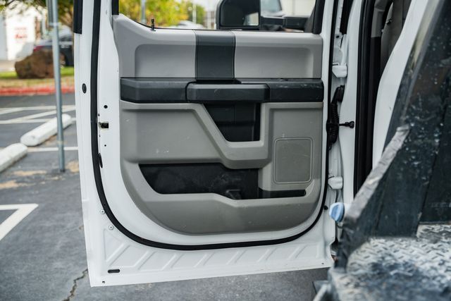 2019 Ford F-350 Super Duty XL RWD / CM FLATBED / GOOD SERVICE HISTORY | Austin, TX | Rocky Mountain Truck Stop Austin 2019 Ford F-350 Super Duty XL RWD / CM FLATBED / GOOD SERVICE HISTORY | Austin, TX | Rocky Mountain Truck Stop Austin