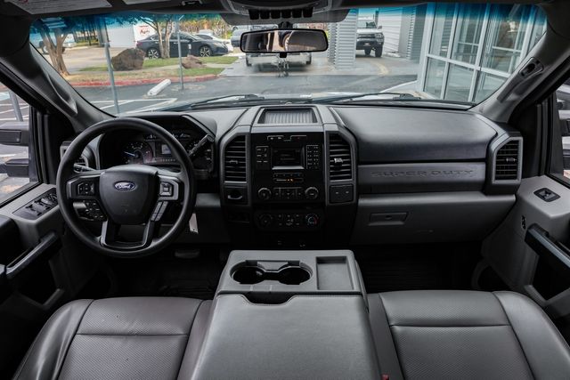 2019 Ford F-350 Super Duty XL RWD / CM FLATBED / GOOD SERVICE HISTORY | Austin, TX | Rocky Mountain Truck Stop Austin 2019 Ford F-350 Super Duty XL RWD / CM FLATBED / GOOD SERVICE HISTORY | Austin, TX | Rocky Mountain Truck Stop Austin