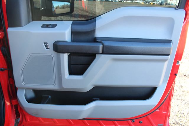 2019 Ford F-350 Super Duty Diesel 4x4 XL | Roscoe, IL | Autoland Outlets 2019 Ford F-350 Super Duty Diesel 4x4 XL | Roscoe, IL | Autoland Outlets