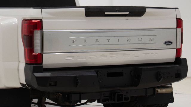 2019 Ford F-350 Super Duty Platinum 4x4 4dr Crew Cab 8 ft. LB DRW Pickup | Houston, TX | Houston Auto Credit