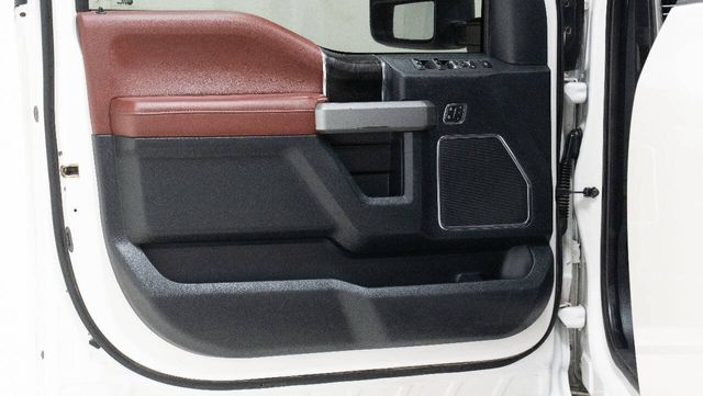 2019 Ford F-350 Super Duty Platinum 4x4 4dr Crew Cab 8 ft. LB DRW Pickup | Houston, TX | Houston Auto Credit