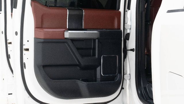 2019 Ford F-350 Super Duty Platinum 4x4 4dr Crew Cab 8 ft. LB DRW Pickup | Houston, TX | Houston Auto Credit