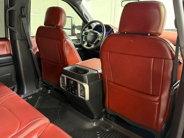 2019 Ford F-350 Super Duty Platinum 4x4 4dr Crew Cab 8 ft. LB DRW Pickup | Houston, TX | Houston Auto Credit