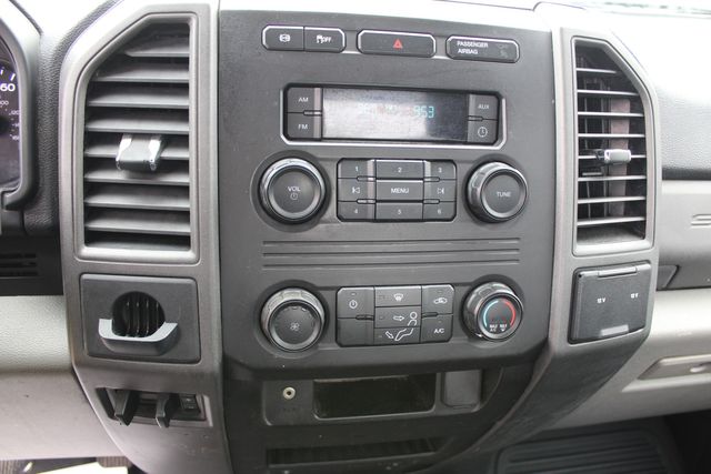 2019 Ford F-450 service body RWD | Roscoe, IL | Autoland Outlets 2019 Ford F-450 service body RWD | Roscoe, IL | Autoland Outlets