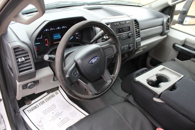 2019 Ford F-450 service body RWD | Roscoe, IL | Autoland Outlets 2019 Ford F-450 service body RWD | Roscoe, IL | Autoland Outlets