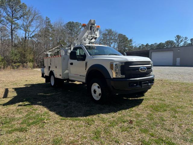 2019 Ford F-450 Super Duty Altec AT200A | Irving, TX | Pinnacle Trucks