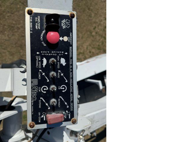 2019 Ford F-450 Super Duty Altec AT200A