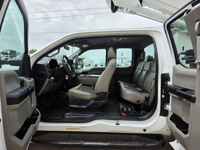 2019 Ford F-550 4x4 6.8 v10 ext cab bucket truck DURALIFT DTAXS39 44FT REACH | Irving, TX | Pinnacle Trucks Dallas 2019 Ford F-550 4x4 6.8 v10 ext cab bucket truck DURALIFT DTAXS39 44FT REACH | Irving, TX | Pinnacle Trucks Dallas