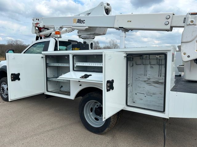 2019 Ford F-550 BUCKET BOOM TRUCK