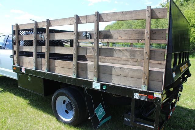 2019 Ford F-550 Diesel stake bed 4x4 XLT | Roscoe, IL | Autoland Outlets